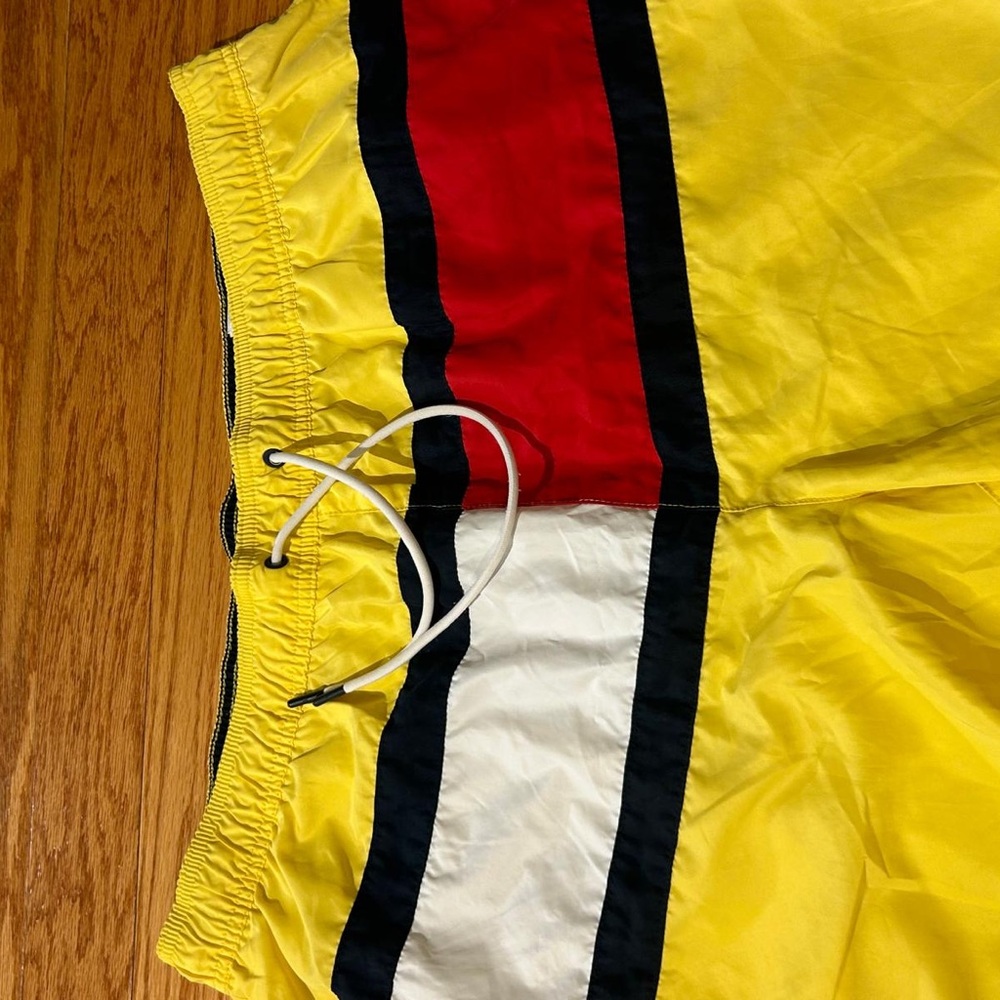 Tommy Hilfiger Men's Yellow Swim Shorts - Picture 2 of 7